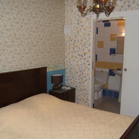Doppelzimmer - Gartenblick By Interhome